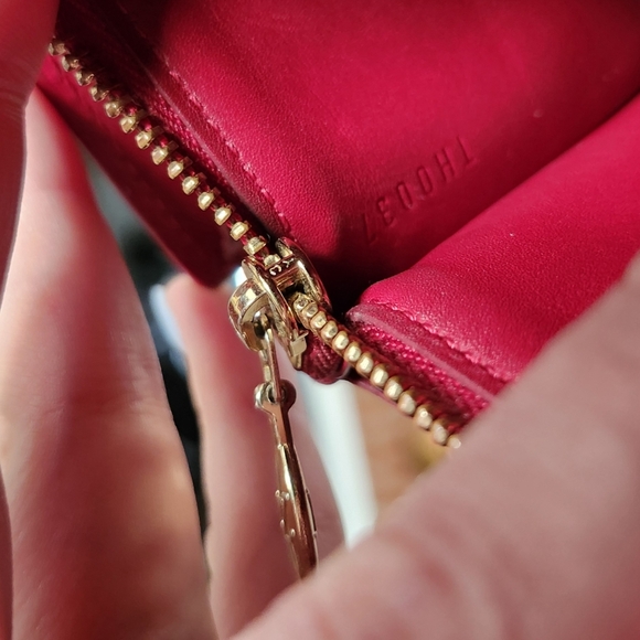 Authentic LOUIS VUITTON VERNIS RED WALLET - Picture 13 of 13